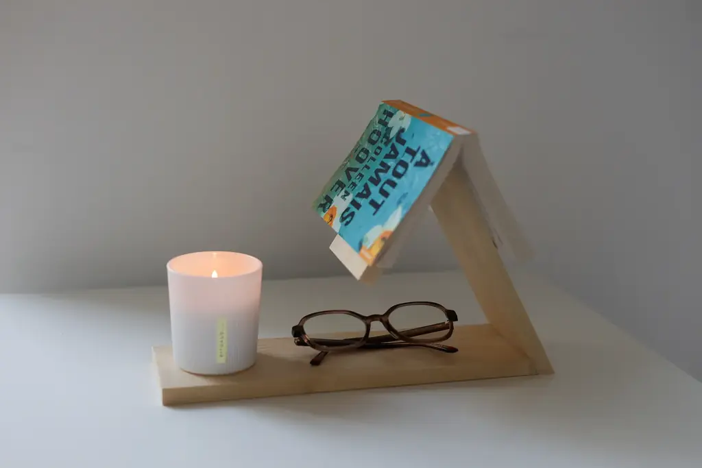 Le support livre / marque-pages — Objets du quotidien