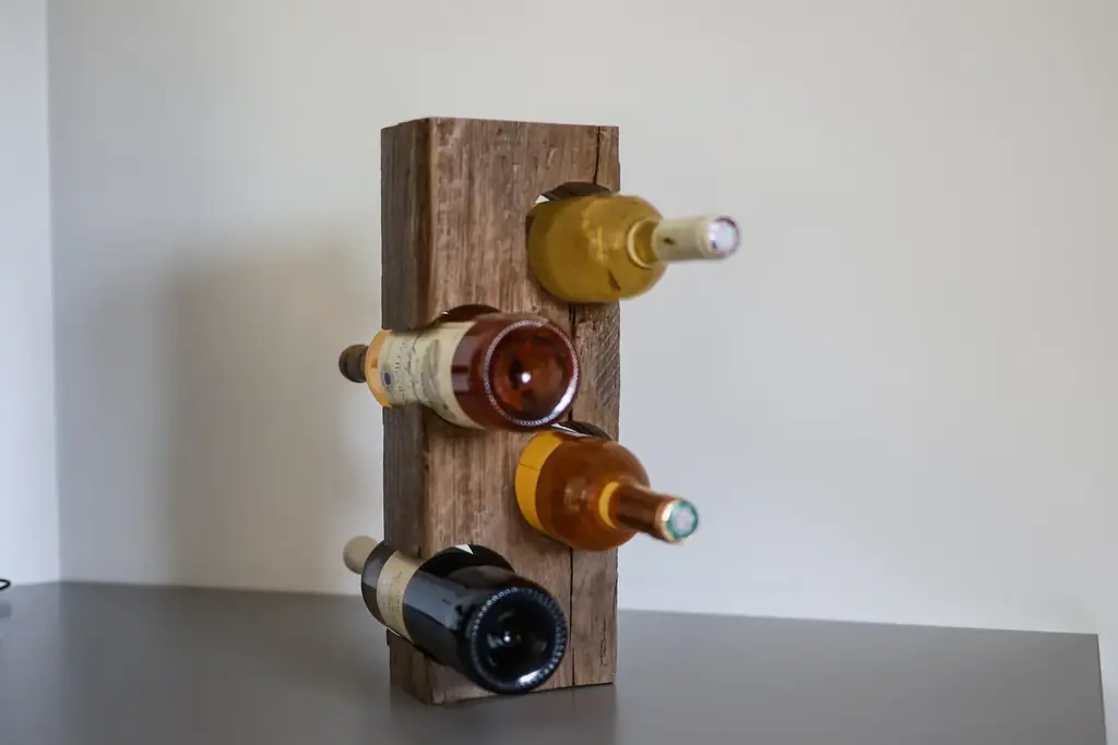 « Trabs » — Porte-bouteilles