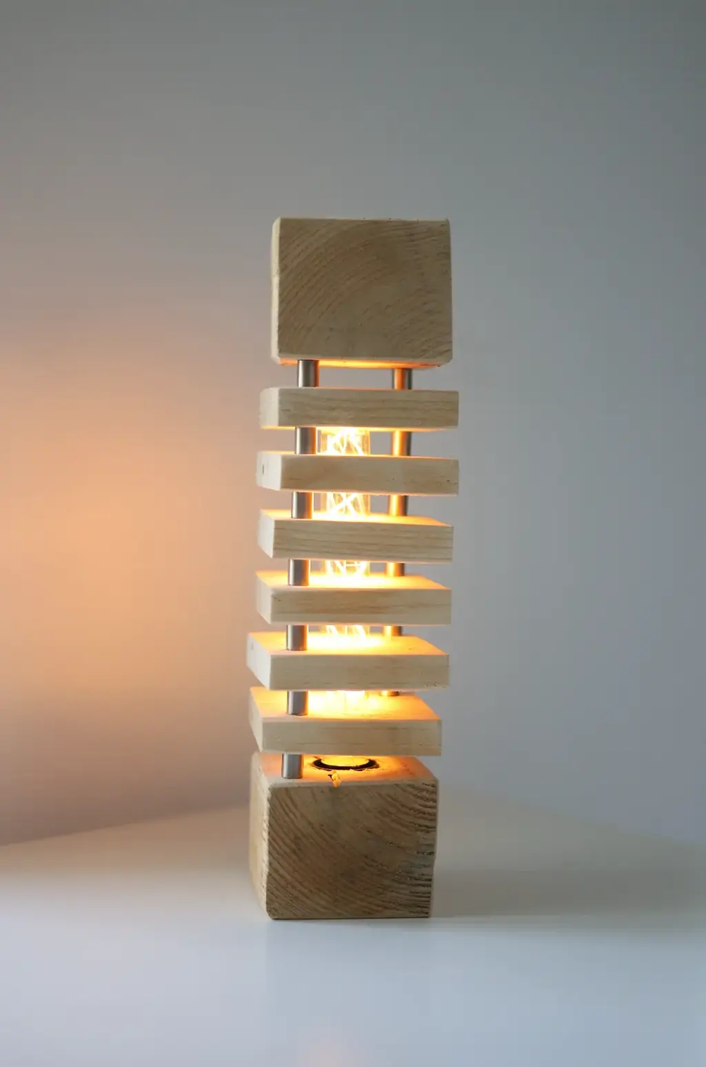 La « Insula » — Luminaires