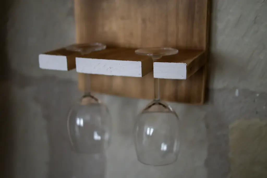 « Ferculum » — Porte-bouteilles